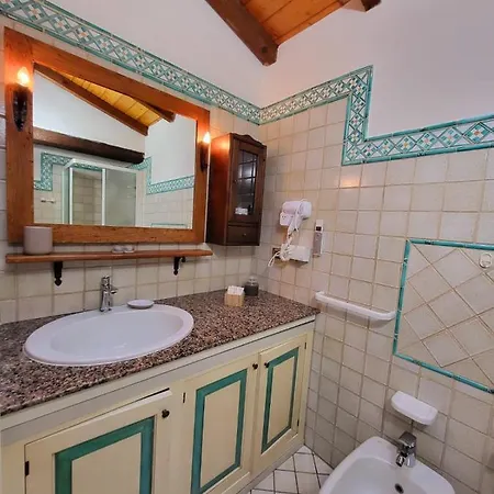 Antico Borgo Ξενοδοχείο με διαμερίσματα Μόντενα