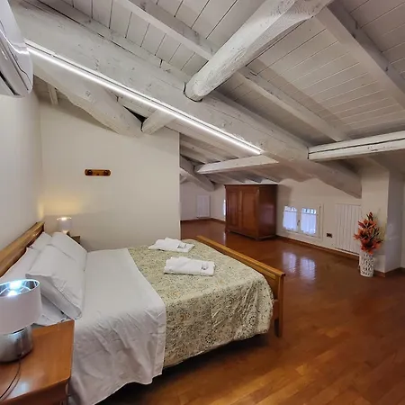 Apartahotel Antico Borgo Módena
