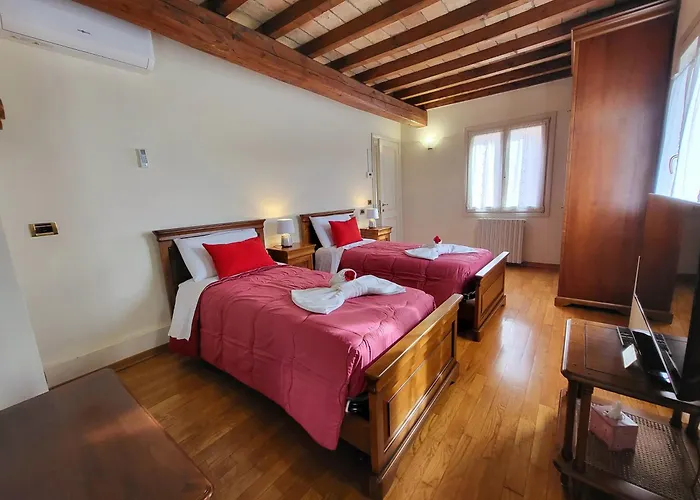 Apartahotel Antico Borgo Módena