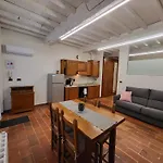 Antico Borgo アパートホテル 4*