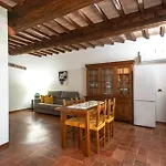 Antico Borgo アパートホテル 4*