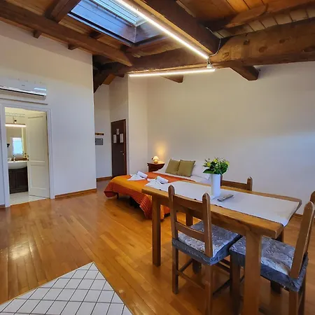 Antico Borgo * مودينا