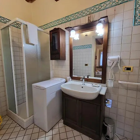 Antico Borgo 4*