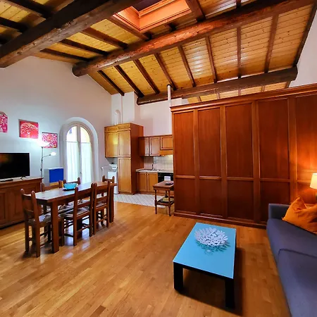 Antico Borgo Apartahotel Módena