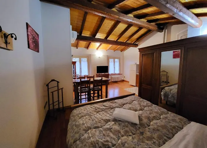 Antico Borgo 4* Модена