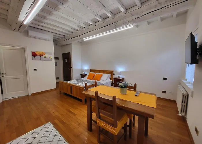 Antico Borgo مودينا